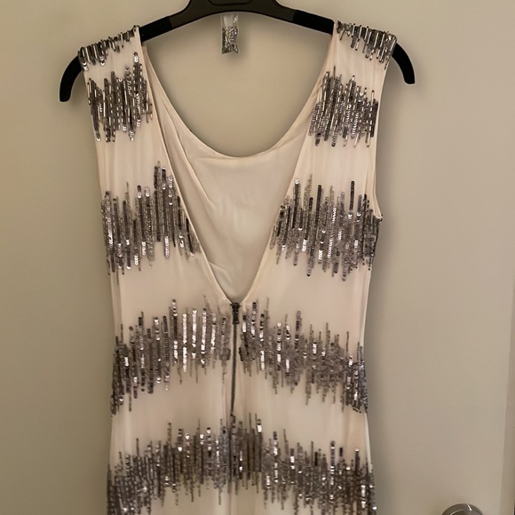 Alice & Olivia White Sequinned Dress, Size 0 - Picture 3 of 7